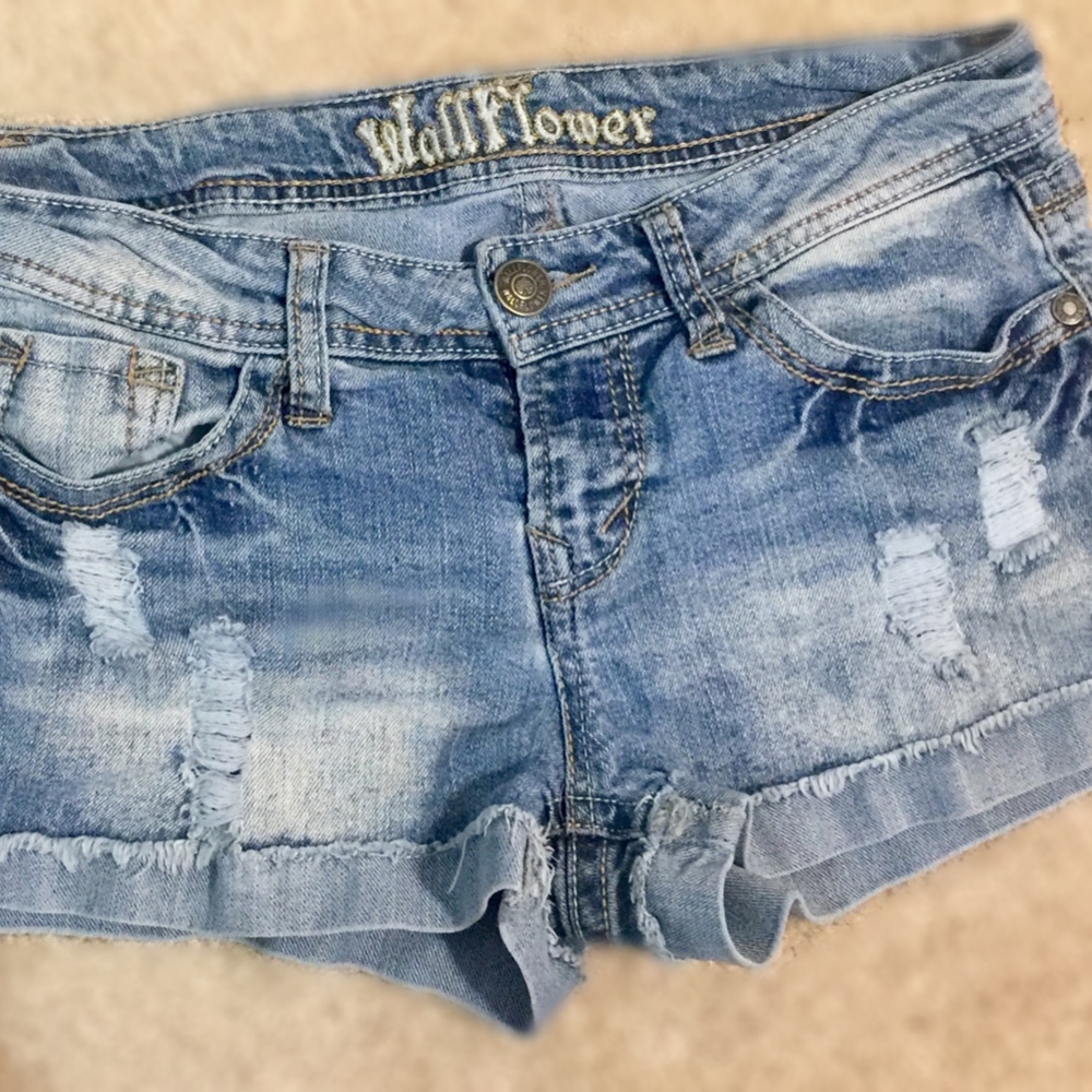 Wallflower Jean Shorts